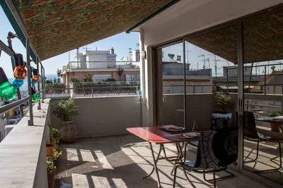 Image de 5th floor apartment with balcony