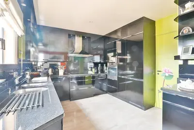 Image de Magnifique maison idéale pour les familles avec parking