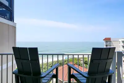 Image de Enjoy Eagle Eye Ocean Views from you Private Deck