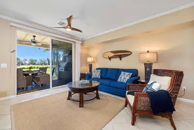 Image de Private ground floor villa with bbq and golf course view.