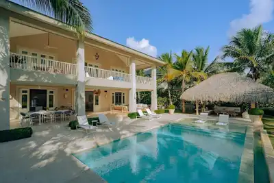 Image de Amazing golf villa at luxury resort in Punta Cana includes staff and golf carts