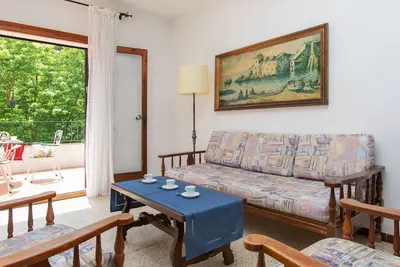 Bel appartement pour 5 personnes avec Wifi, Tv, terrasse et parking