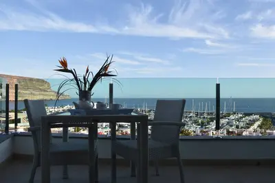 Image de Apt. 1ºB \"Spectacular views of the sea and the marina of Puerto de Mogán\"