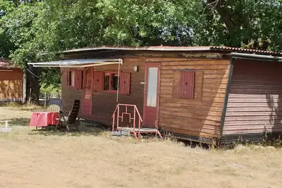 Image de Classique, simple, small chalet for 2 people, cozy, quiet location