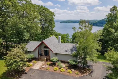Image de New! Bella Vista: Lake Access, Hot Tub, Lake Views, Fireplace!