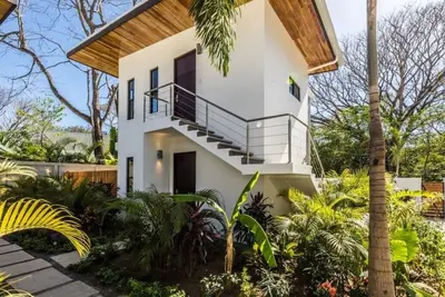 Image de Flow - Villa O, For Love Of Waves