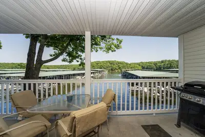 Image de Parkview Bay 113 - Lakeside Condo with balcony