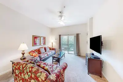 Image de 3rd floor condo w/ sauna, gym, balcony, near theme parks, tennis court