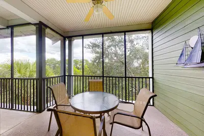Image de 3rd floor condo w/ shared pools, balcony, near theme parks, sauna, restaurant
