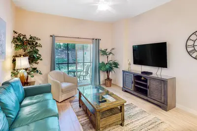 Image de 1st floor condo w/ pools, limited-mobility access, patio, gym, near theme parks