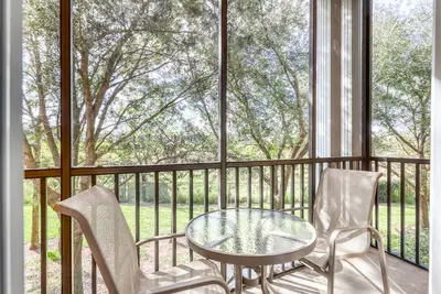 Image de 1st-floor condo near theme parks with pools, sauna, gym & on-site dining