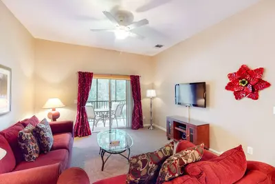 Image de 2nd floor condo w/ tennis court, near theme parks, basketball court, gym, sauna