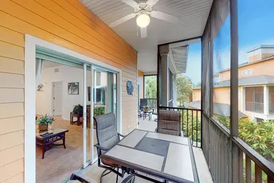 Image de 2nd-floor condo w/ sauna, basketball court, gym, near theme parks, tennis court