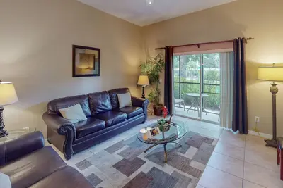 Image de 1st floor condo w/ basketball court, tennis court, near theme parks, sauna