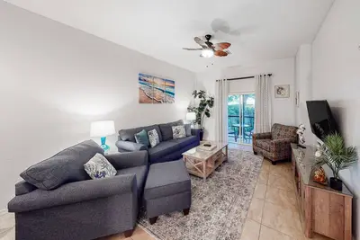 Image de 1st floor condo w/ tennis court, near theme parks, sauna, basketball court