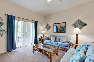Image de 3rd floor condo w/ balcony, shared pools, gym, sauna, hot tub, near theme parks