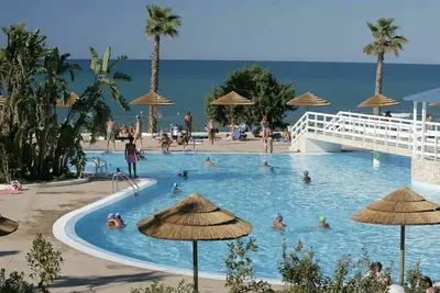 Magnifique maison de vacances privée avec piscine, Wifi, climatisation, terrasse et parking