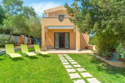 Image de Belle maison de vacances privée pour 6 personnes avec Wifi, climatisation, Tv, patio et parking