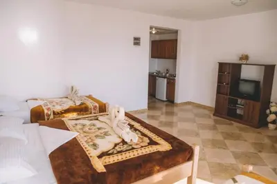 Image de Four bedded studio with kitchen and private sea view balcony
