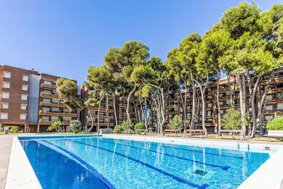 Image de Bel appartement pour 4 personnes avec climatisation, piscine, Wifi, Tv, terrasse et parking