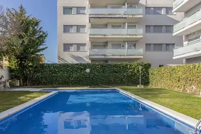 Image de Agréable appartement pour 6 personnes avec Wifi, climatisation, piscine, Tv, terrasse et parking