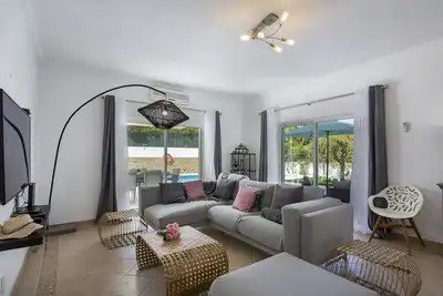 Image de Villa with private pool and garden in a tourist village