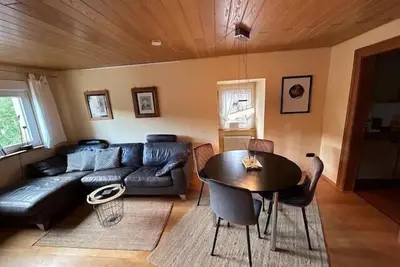 Image de Cozy 4-star vacation apartment in a central location with a view of the forest