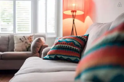 Image de Gorgeous Victorian Beach Pad