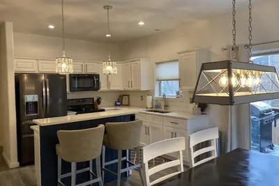 Image de 2 min to Keystone - Stylish \/ Amazing Location - Hot Tub, Pool table, Ping Pong!