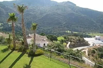 Image de Villa With Private Pool, With Sea And Mountain Views