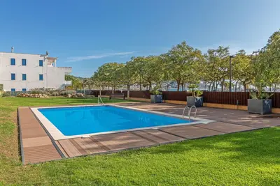 Image de Joli appartement pour 5 personnes avec piscine, climatisation, Wifi, Tv, terrasse et parking