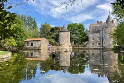 Image de Idéal pour des vacances en famille c’est la privatisation l’aile au château!