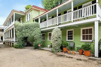 Image de Coveted Historic District | 1 Block to King Street!