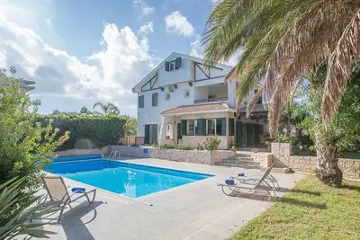 Image de Villa Matronas Titan - Superbe villa Protaras de 5 chambres avec piscine privée - Près de la plage