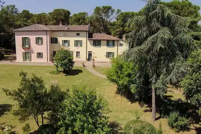 Image de Charming apartment \"Natalia\"  in historical Villa Calanco on the hills of Dozza