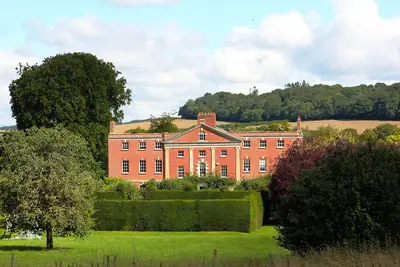 Image de 11 Bedroom Country House in the beautiful Dorset countryside