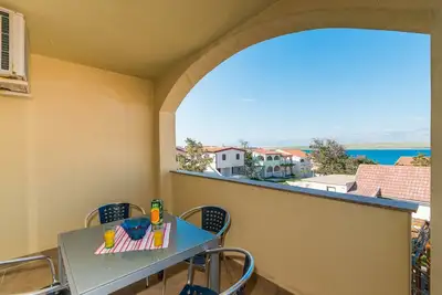 Image de Apartment just 70 m from beach | sea view | air conditioning, WiFi, satellite Tv, Bbq