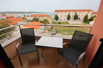 Image de Apartment for 2-4 | island of Vir | 70m from beach