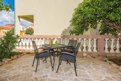 Image de Modern studio apartment for 2 | 250 m from beach | air conditioning, WiFi, satellite tv