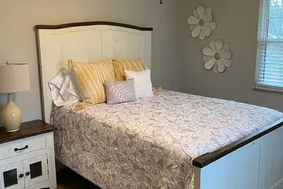 Image de 5 Bedroom Large Groups Welcome 15 min to Ut/Downtown