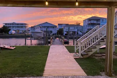 Image de Charming Canal Home Short Walk To Beach