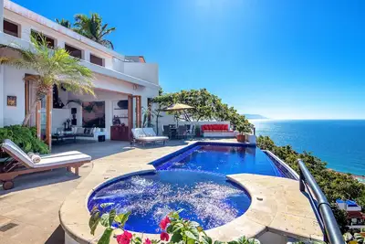 Image de Bay Views, Hillside Luxury Villa