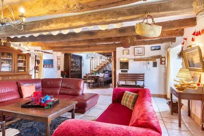 Image de Belle maison de vacances privée avec Wifi, Tv, terrasse, animaux admis et parking
