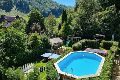Image de Gruppenunterkunft Klein Holland Harz ab 10 - 14 Personen \/ ab 3 Nächte mit Sauna und umfangreichen Freizeiteinrichtungen im Innen- und Außenbereich im attraktiven Harz