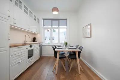 Image de 2 bedroom apartment on main street