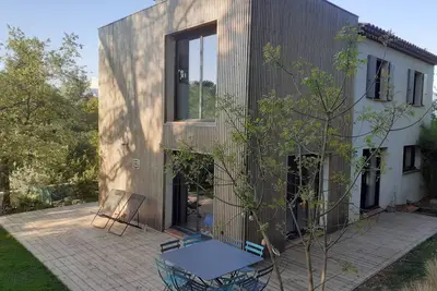 Image de Maison contemporaine proche Aix en Provence vue Sainte Victoire
