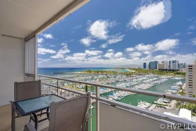Image de Ilikai 1639 Ocean / Sunset / Marina Views - King Bed - Steps to Lagoon and Beach