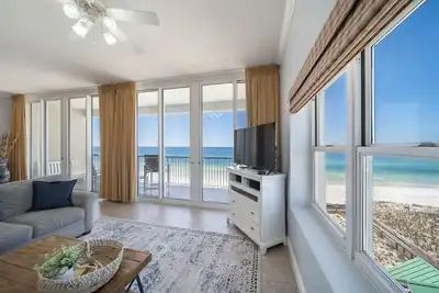 Image de Waters Edge 603 ~ Direct Ocean Views ~ Top Floor ~ Beach Service