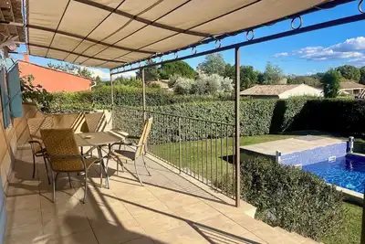 Image de Forcalquier villa avec piscine privée dans résidence hotellière de standing