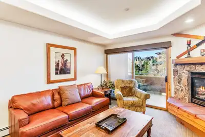 Image de Roomy condo w/ on-site fitness center & shared pool - short walk to the gondola